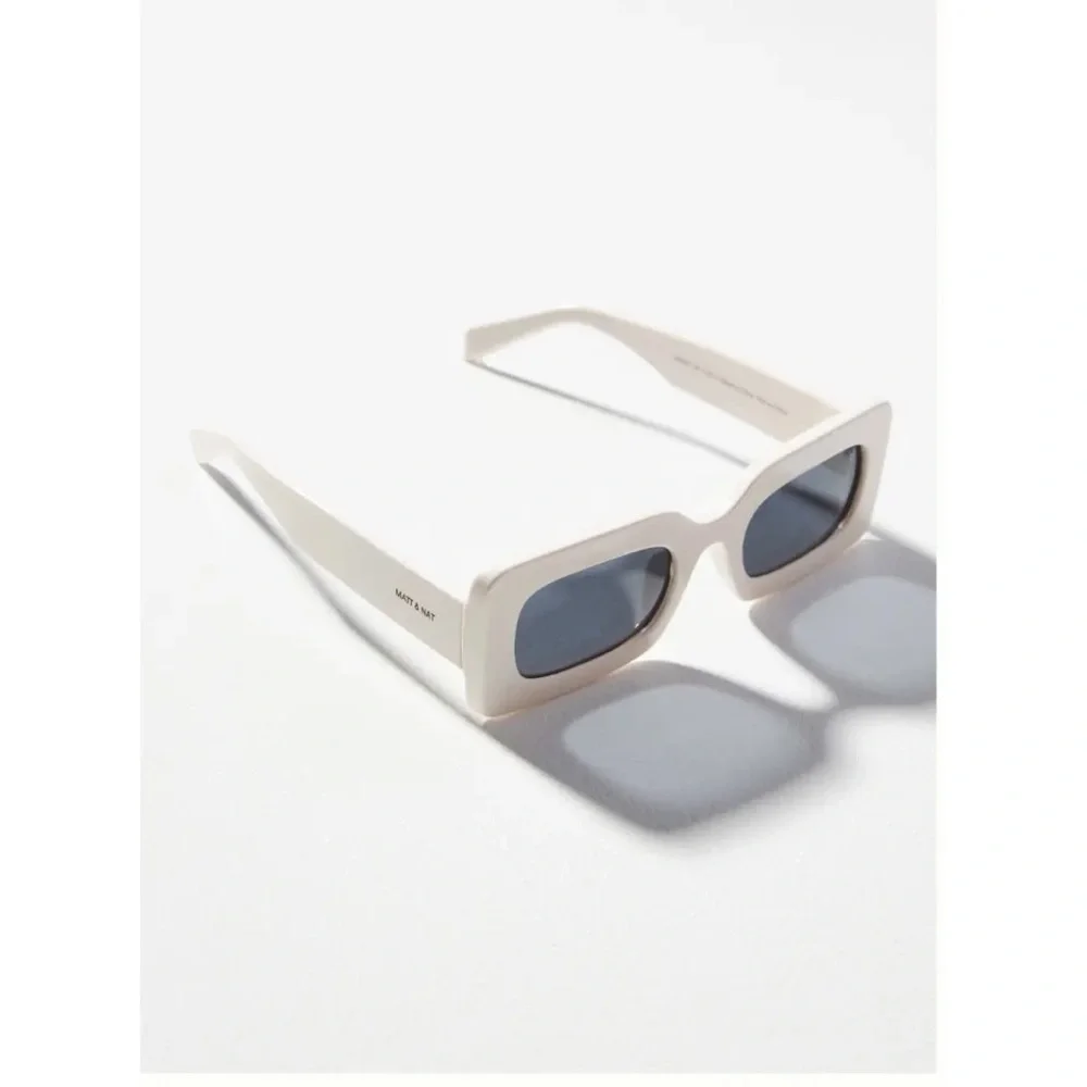 Anthropologie Ivvy Matt & Nat White Sunglasses